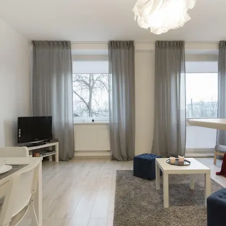 Apartment Auras In The Center Of *
